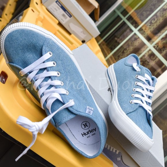 Hurley Shoes - Hurley Ladies' Lace-Up Canvas Shoe Blue